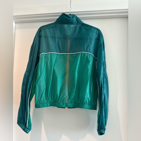 Fabletics windbreaker - Picture 2 of 2